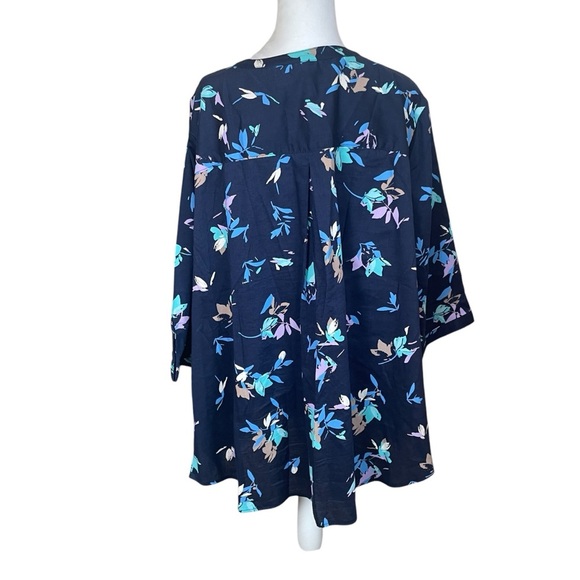 Catherines Top Plus Size 3XWP Pleated V-Neck Button Front 3/4 Sleeve Cotton Blue - Picture 4 of 9